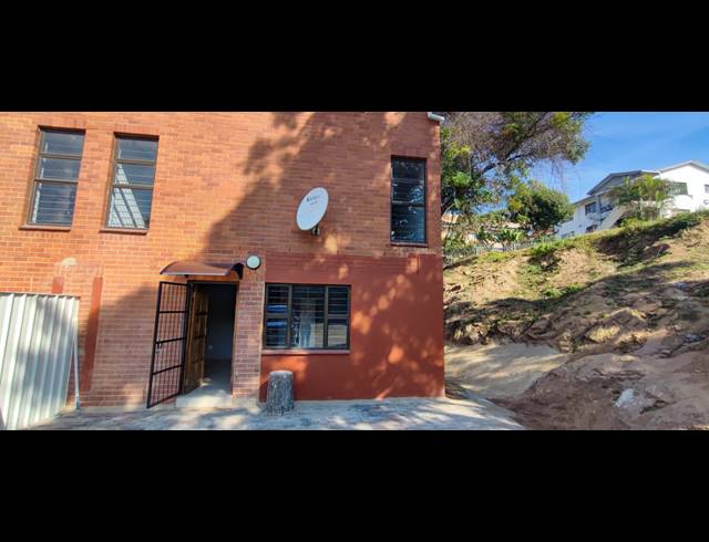 4 BEDROOM DUPLEX TO LET IN SYDENHAM